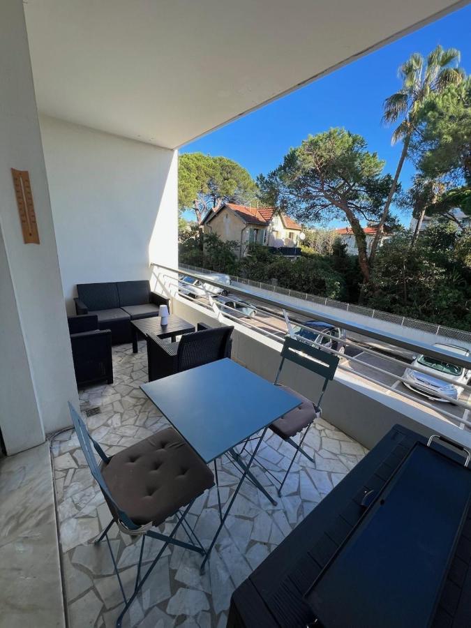 Seafront - Beautiful Flat With Aircon And Comfortable Loggia Vallauris Luaran gambar
